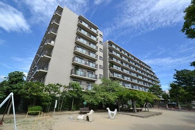サンハイツ逆瀬川