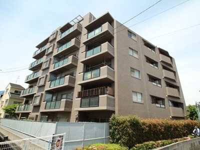 宝塚南雲雀丘ガーデンハウス