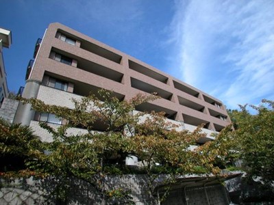 アンビエント雲雀丘花屋敷