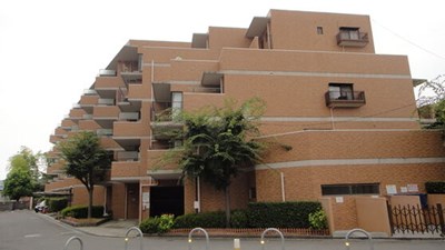 グラン・ドムール曽根西