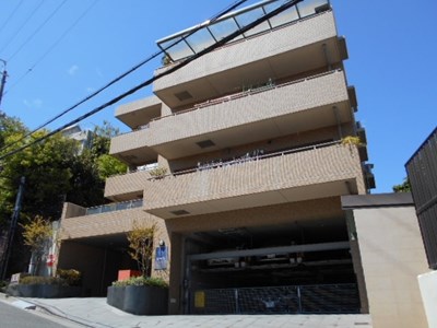 クイーンズプレイス雲雀丘花屋敷